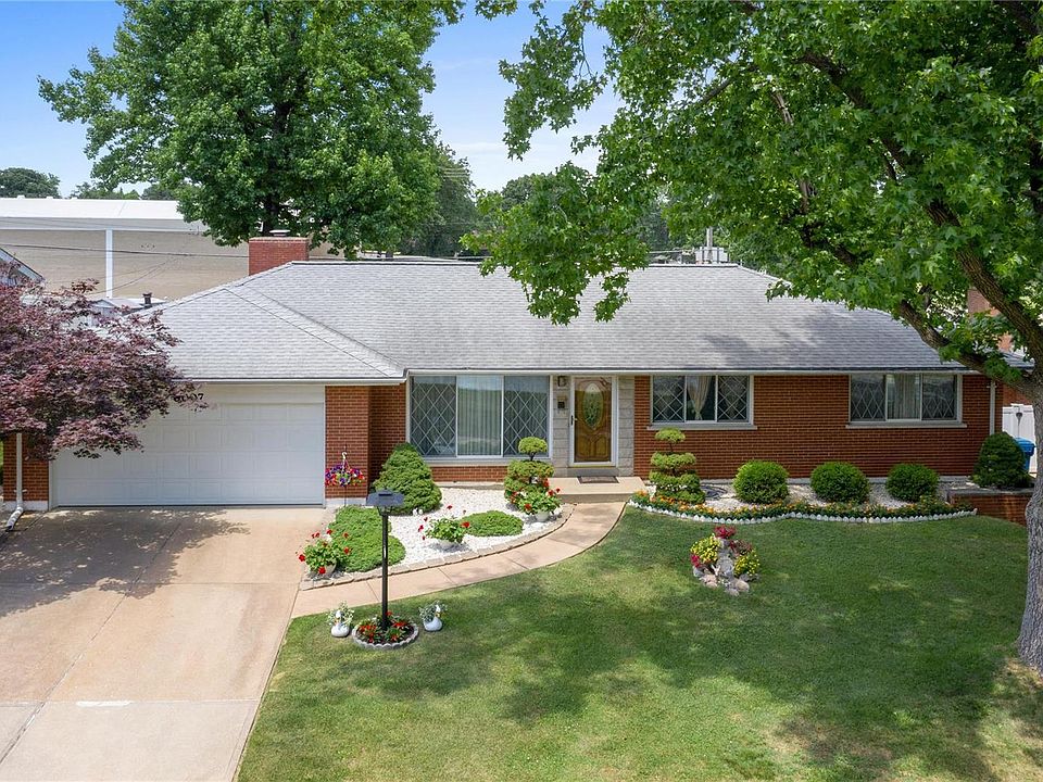 1st image of 6007 Deerwood Dr