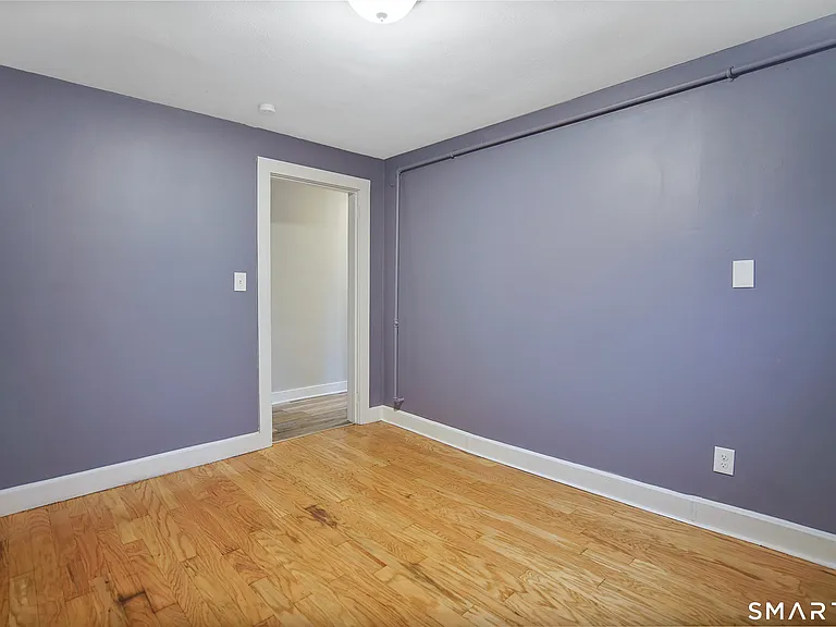 31 Tyler Ave #2 — Photo 14