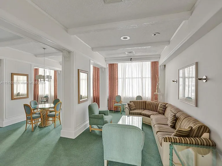18051 Biscayne Blvd #304 — Photo 49