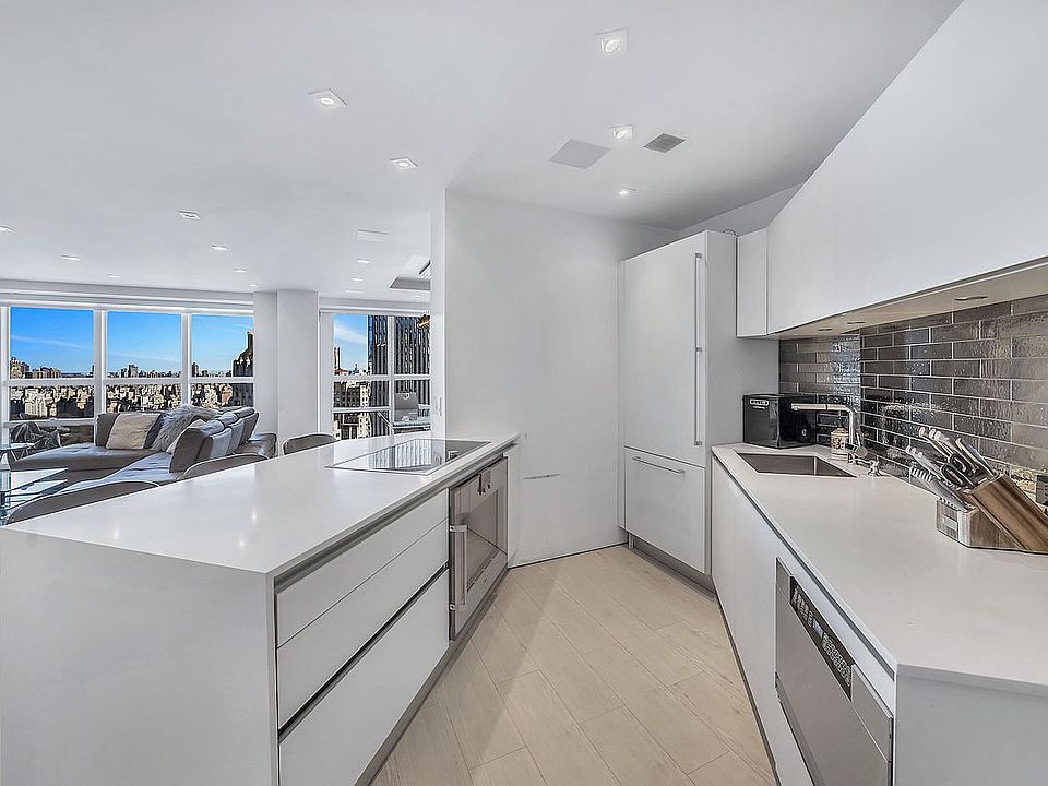 1st image of 146 W 57th St APT 45A