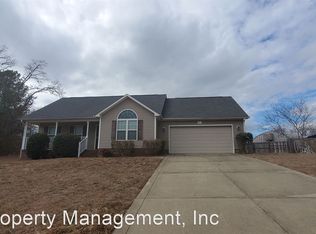 211 Wolfbridge Dr, Raeford, NC 28376