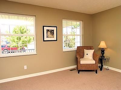 4th image of 49 Rollingwood Dr