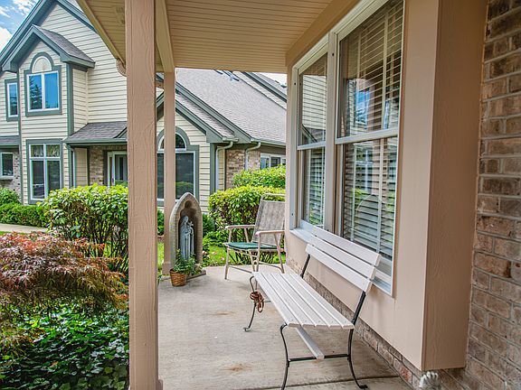 3rd image of 14336 Dawnwood Ct