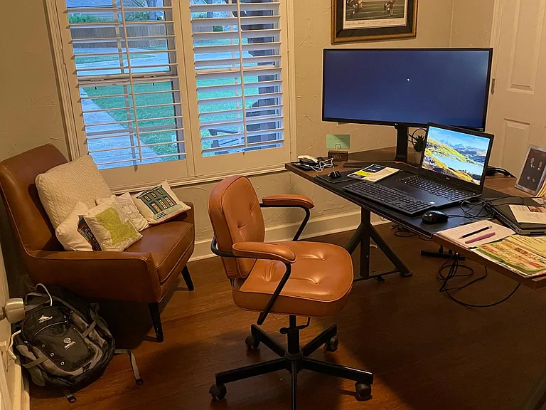 Great office or bedroom