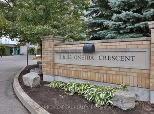 23 Oneida Cres #612, Richmond Hill, ON L4B 0A2