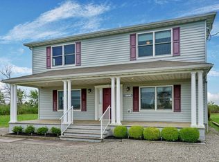 914 Main St, Bayville, NJ 08721