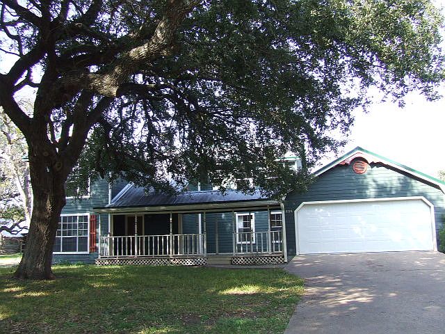 2nd image of 615 Rose Way