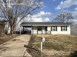 2324 Chelsea Ct, High Ridge, MO 63049