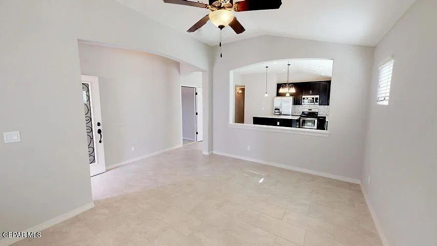 4 bed, 2.0 bath, 1667 sqft, $1,850 — Photo 3