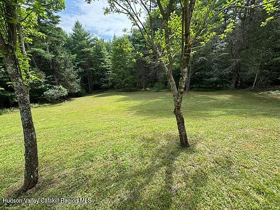 2nd image of 44 Alpine View Road