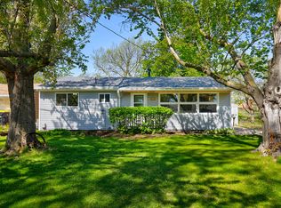 622 S 9th St, Adel, IA 50003