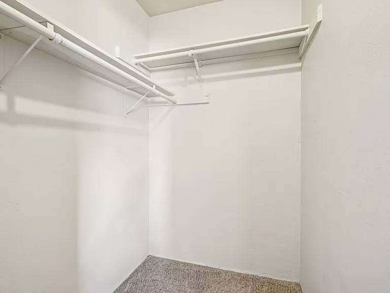Liv Apartments — Photo 29