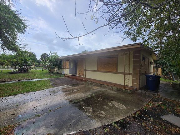 2nd image of 1300 NW 14th Ct