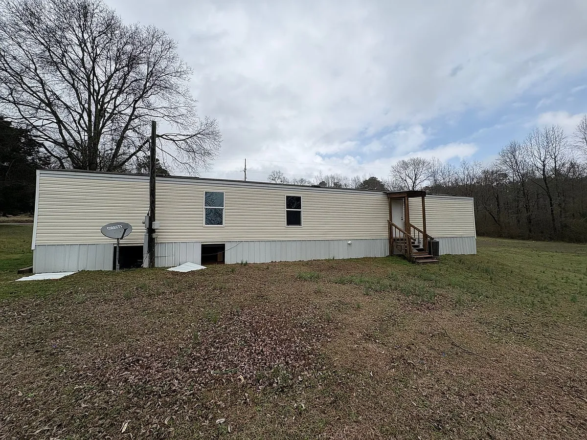 Building Photo - 60 Henderson Rd