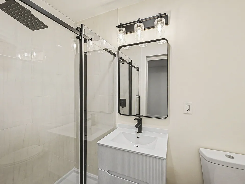 Entry level guest bathroom.