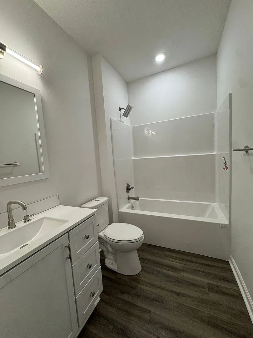 Brand New 3 Bed / 2 Bath Condo Available Now! — Photo 4