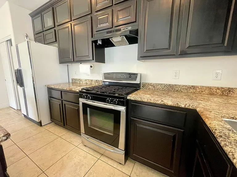 1114 Moonlit Oasis Ln #3 — Photo 6