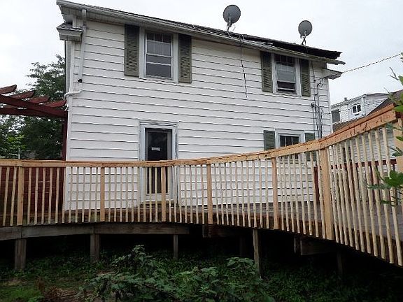 3rd image of 1331 Kenmore Ave