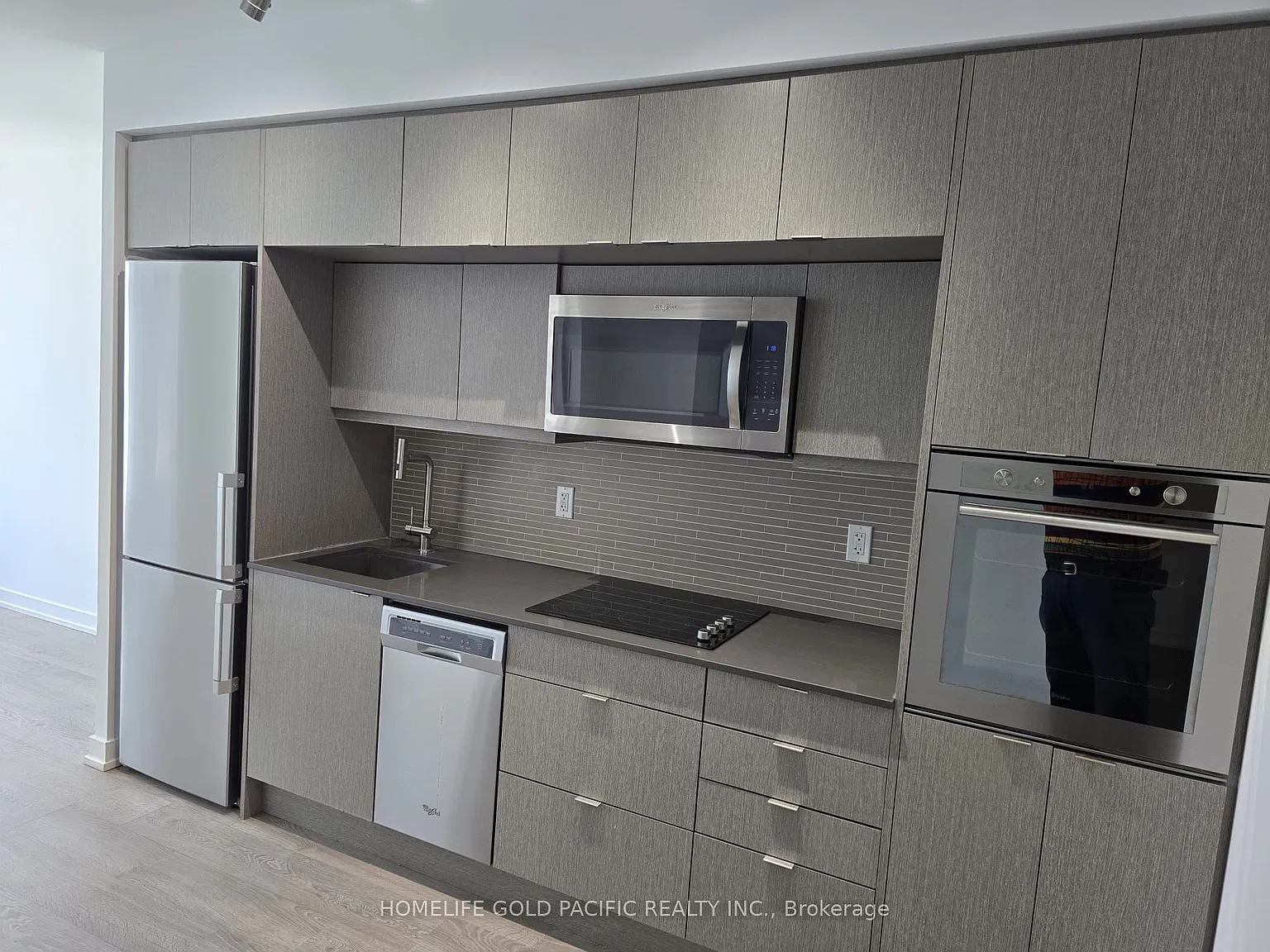 2 bed, $2,450 — Photo 2