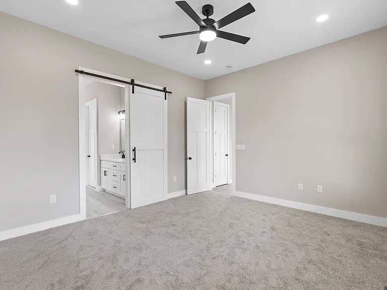 4529 Alliance Rd — Photo 10