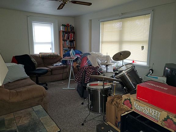 4th image of 1200 Grand Ave