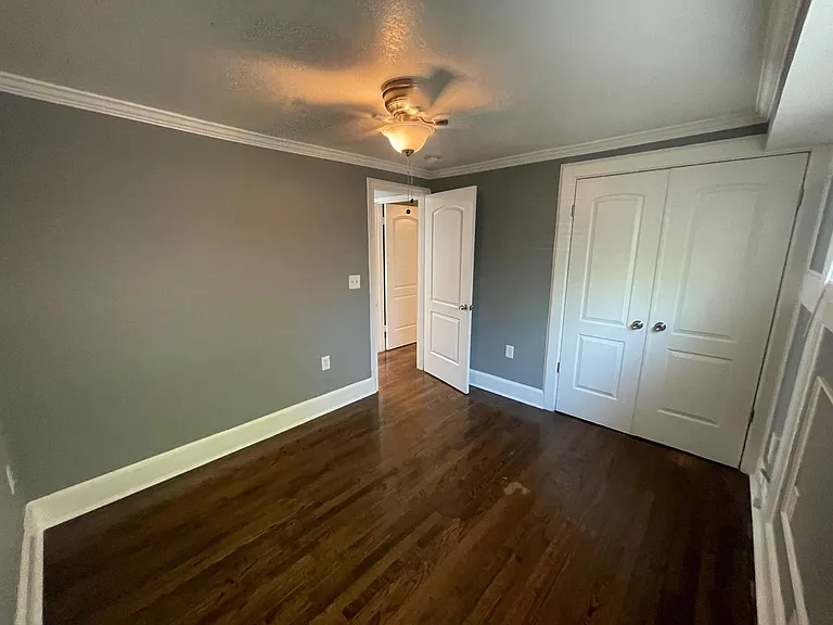 1108 W 45th St #6 — Photo 21