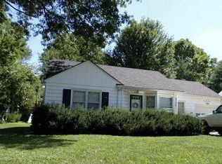 3211 SW 12th St, Topeka, KS 66604