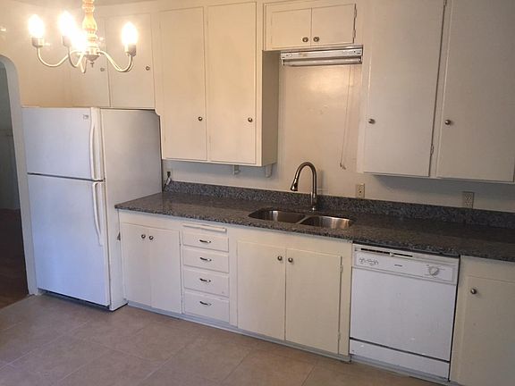 5th image of 3028 Marble Ave NE