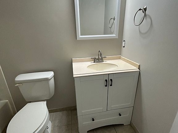 5th image of 3181 Antrim Cir