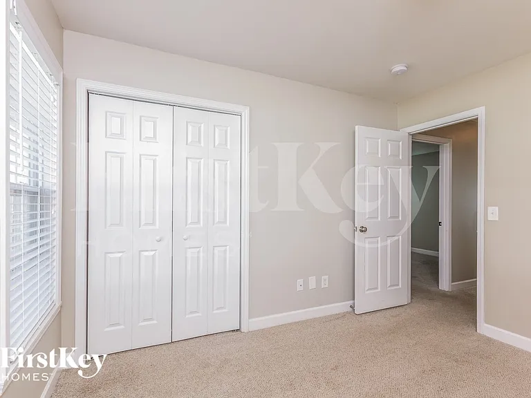 5810 Sycamore Glen Rd — Photo 13