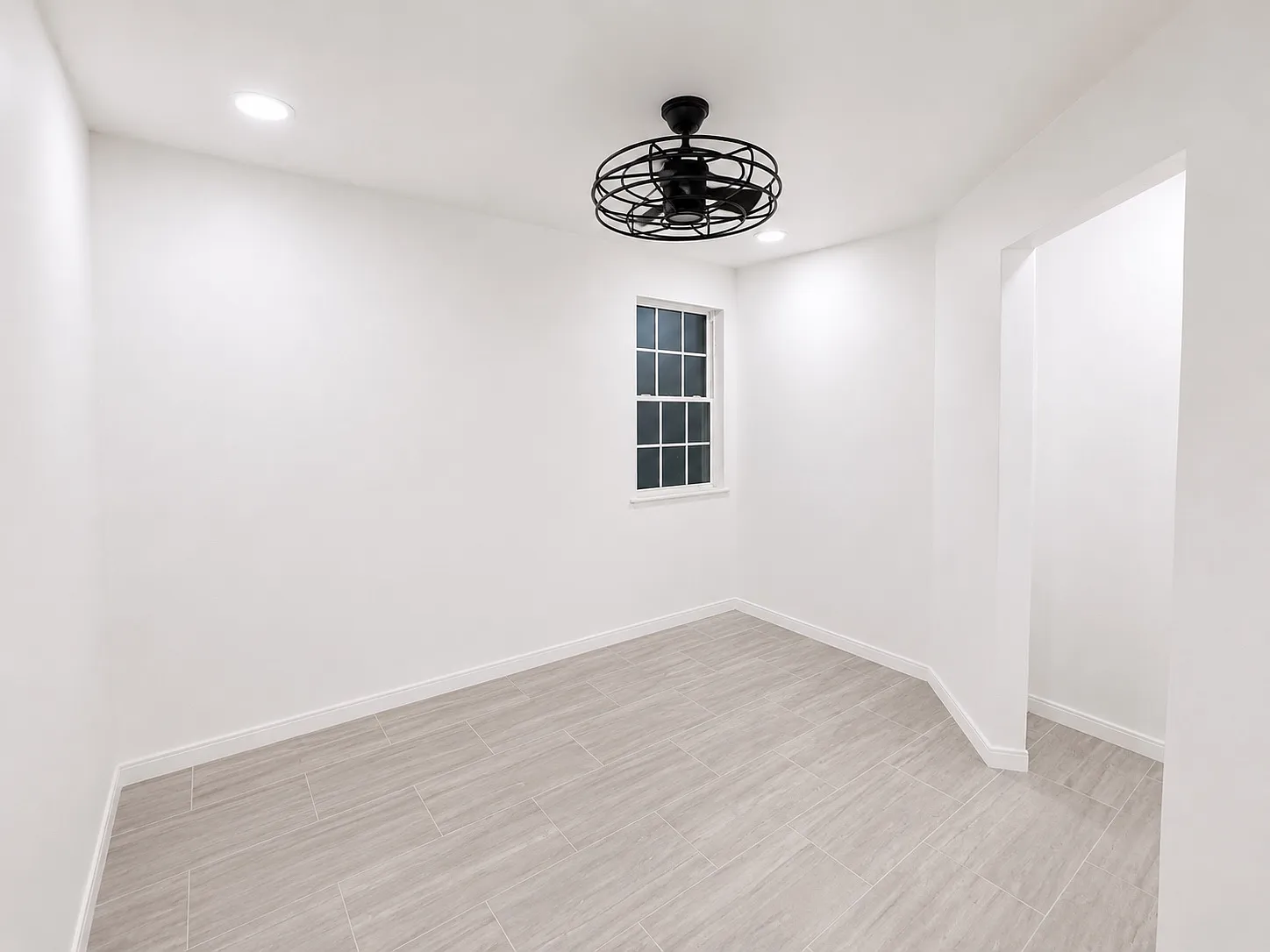 2 bed, $1,275 — Photo 4