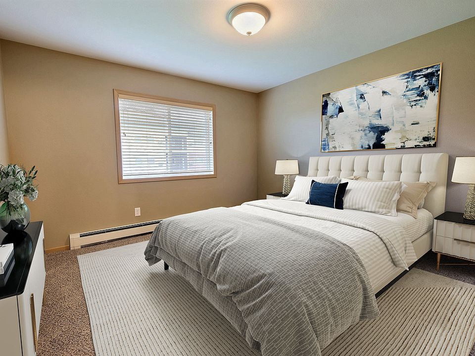 Fargo, ND Urban Plains Apartments | Bedroom
