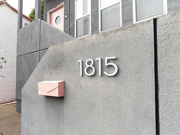 3rd image of 1815 W Silver Lake Dr #1815