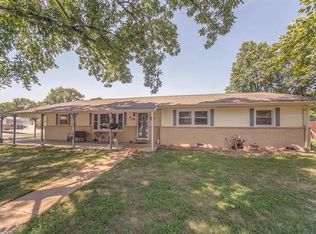 319 Bel Air Dr, Mascoutah, IL