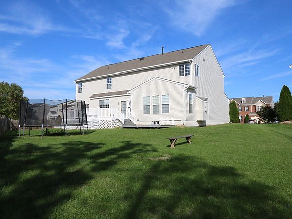 2nd image of 8504 Lanier Overlook Ct