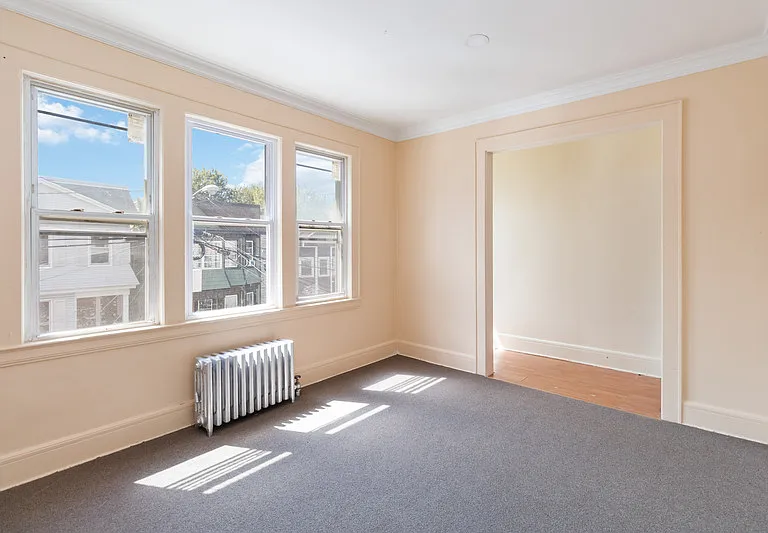16 Montrose Ter — Photo 13