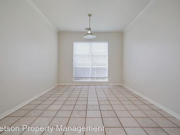 5th image of 2803 Pioneer Way