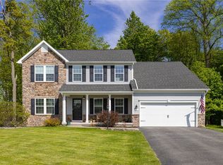 60 Willow Bridge Trl, Penfield, NY 14526