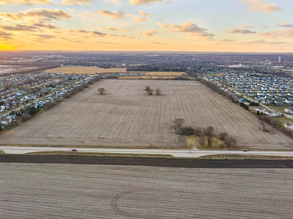 15432 Willowbrook Rd, South Beloit, IL 61080