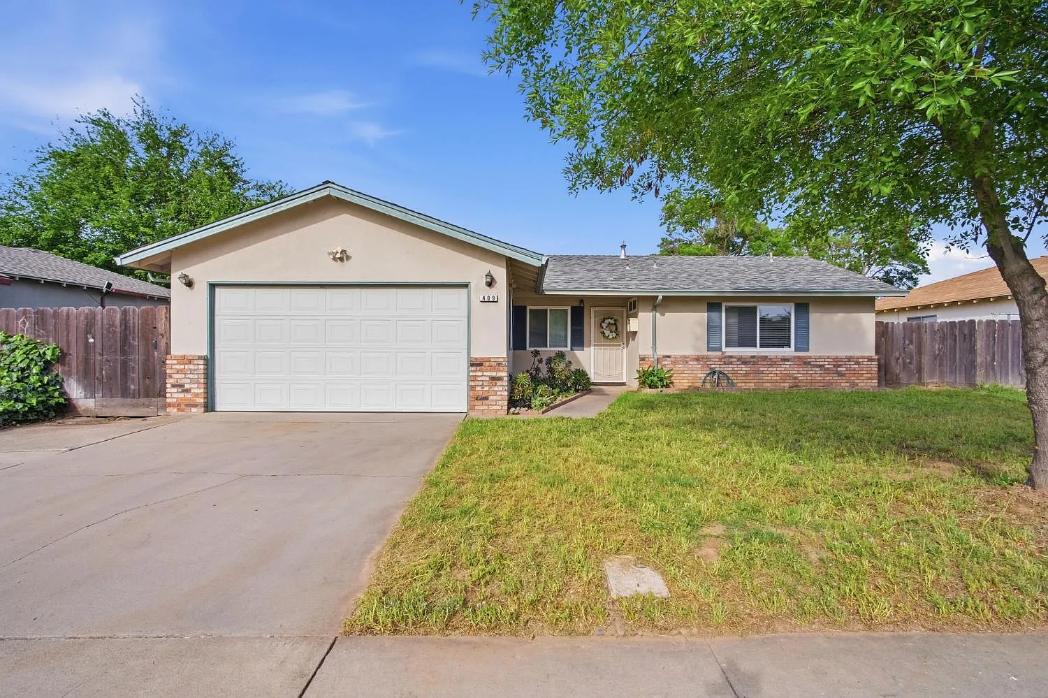 409 Belfast Ave photo 1