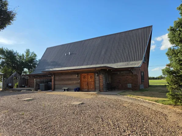 502 S Kansas St, Russell, KS 67665