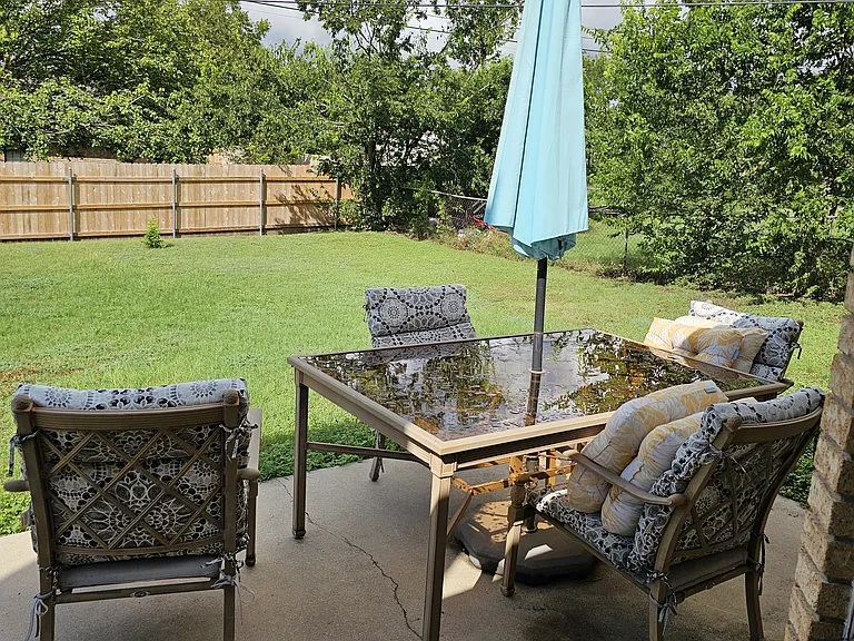 116 E Blancas Dr — Photo 23