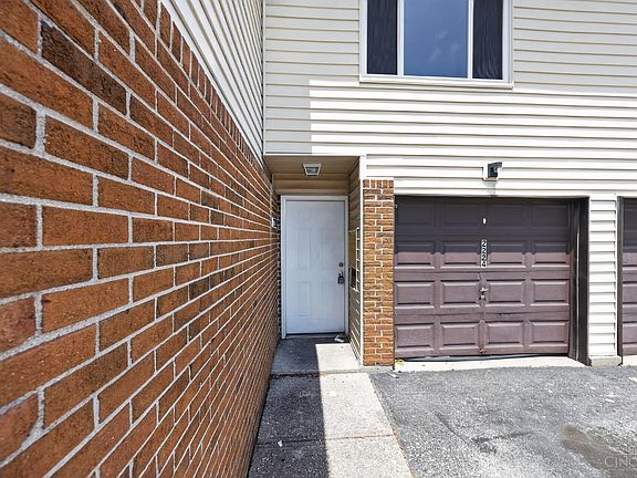 3rd image of 2228 Lincoln Ave #E