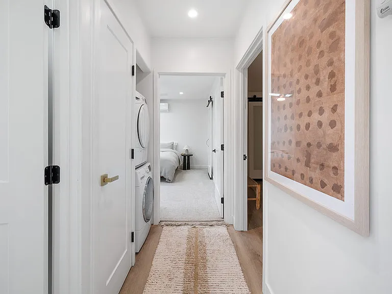 236 Camellia Ln #B — Photo 2