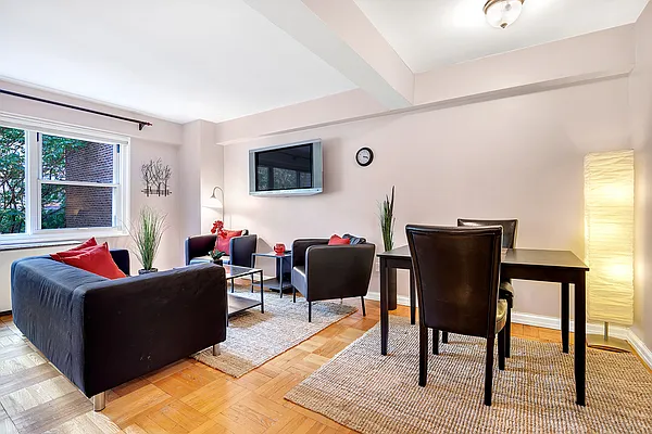 Rented by Cooper & Cooper Real Estate | media 15