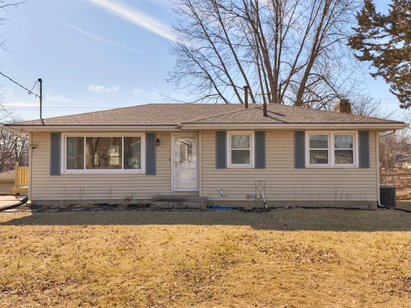 3111 E Clinton Ave, Des Moines, IA 50317