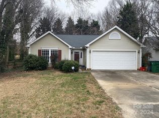 2006 David Earl Dr, Charlotte, NC 28213