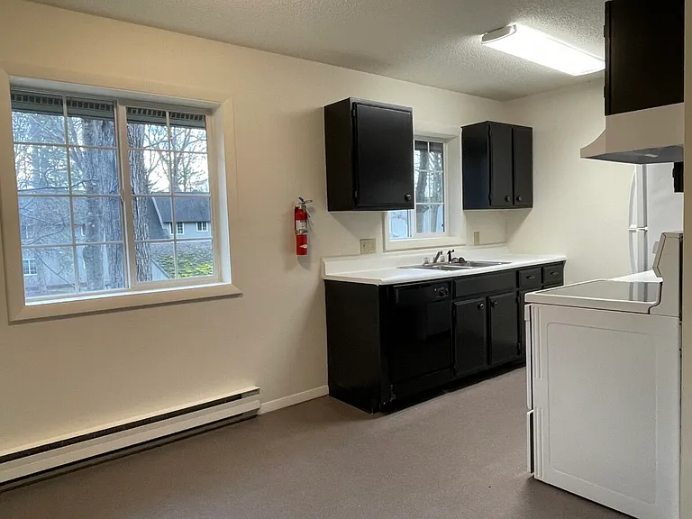 435 Dorset St #23 — Photo 2