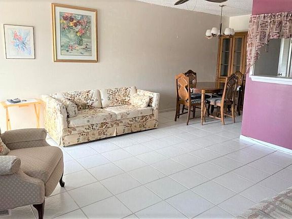 3rd image of 138 Westbury #G