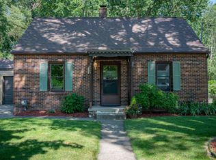 3404 Dartmouth Dr, Midland, MI 48642